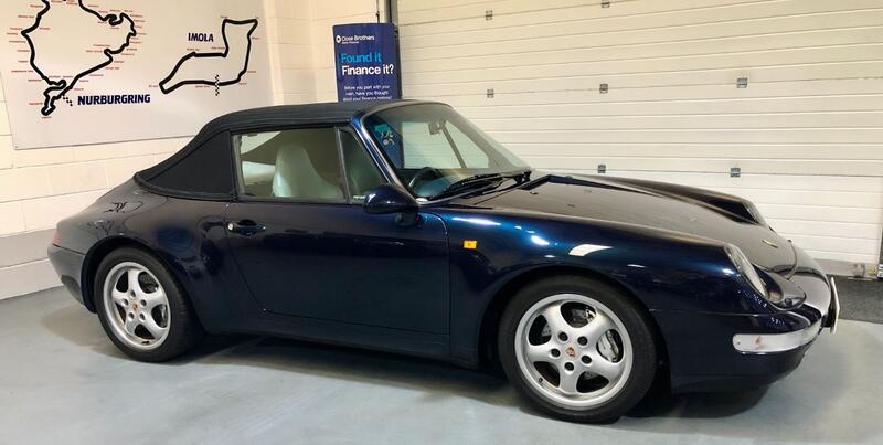 PORSCHE 911