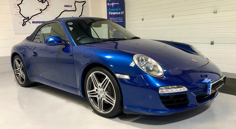 PORSCHE 911
