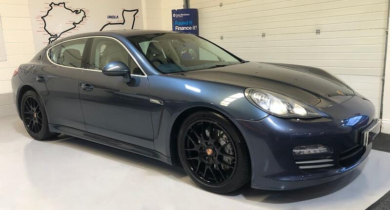 PORSCHE PANAMERA