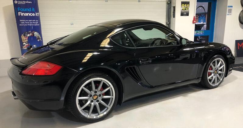 PORSCHE CAYMAN