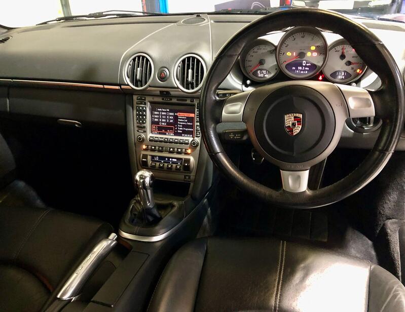 PORSCHE CAYMAN