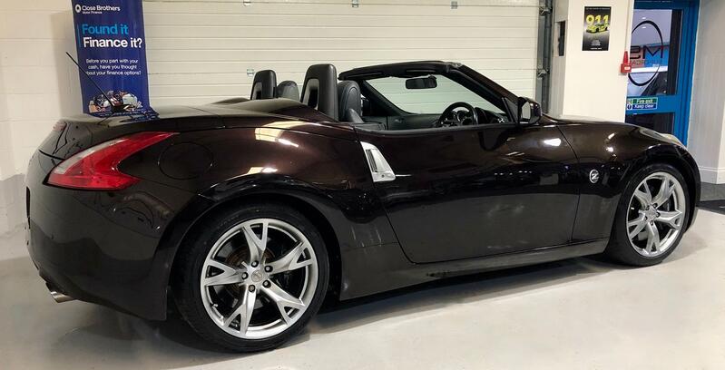 NISSAN 370Z