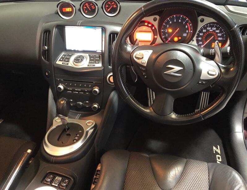 NISSAN 370Z