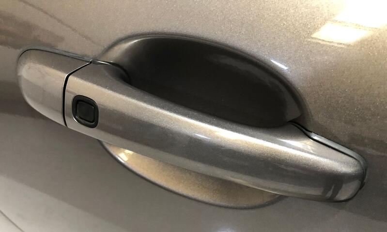 JAGUAR XKR