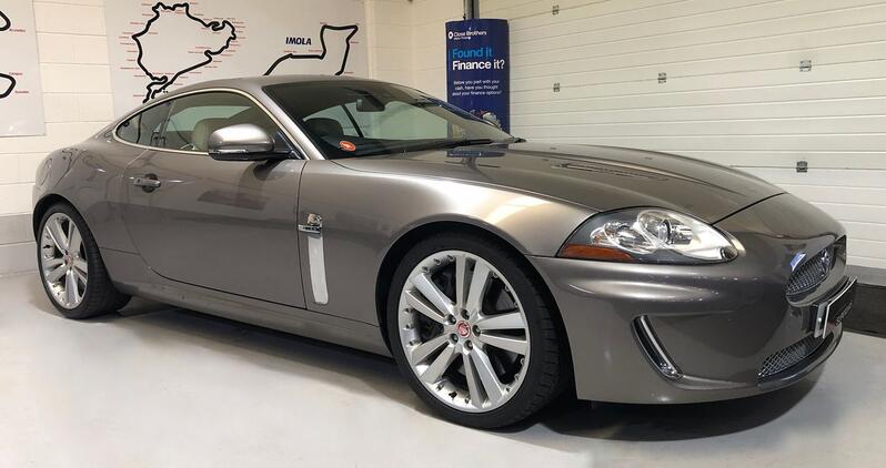 JAGUAR XKR