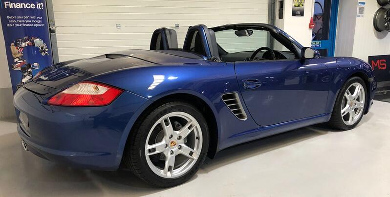 PORSCHE BOXSTER