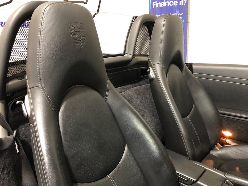 PORSCHE BOXSTER