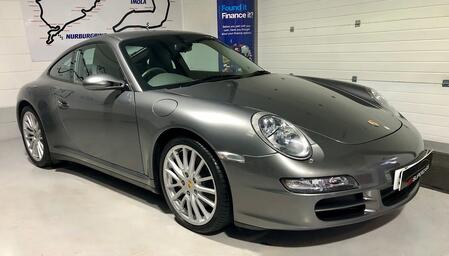 PORSCHE