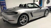 PORSCHE 718