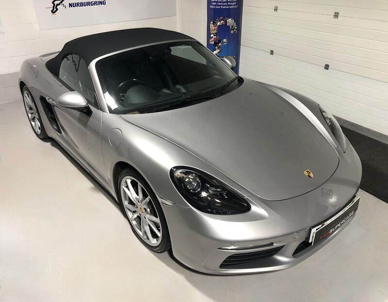 PORSCHE 718