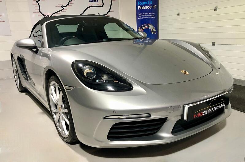 PORSCHE 718