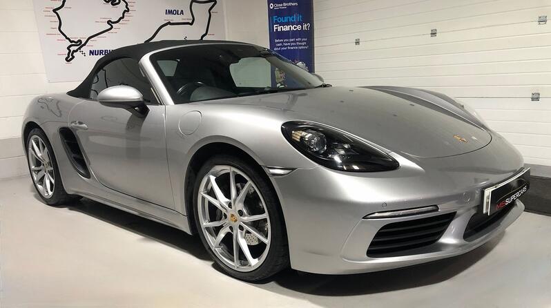 PORSCHE 718