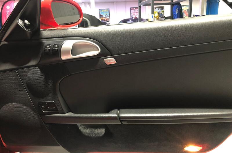PORSCHE BOXSTER
