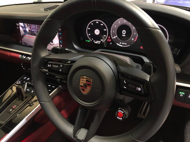 PORSCHE 911