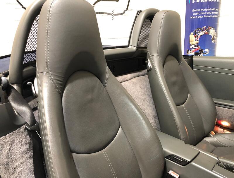 PORSCHE BOXSTER