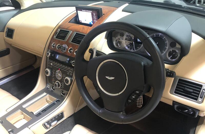 ASTON MARTIN VIRAGE