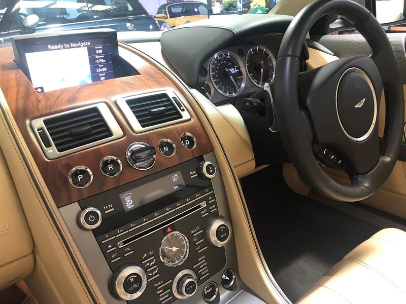 ASTON MARTIN VIRAGE