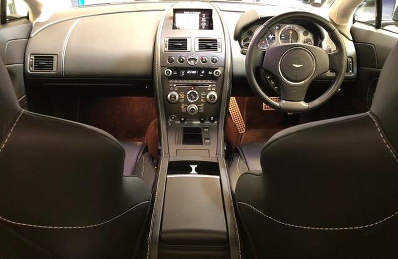 ASTON MARTIN VANTAGE