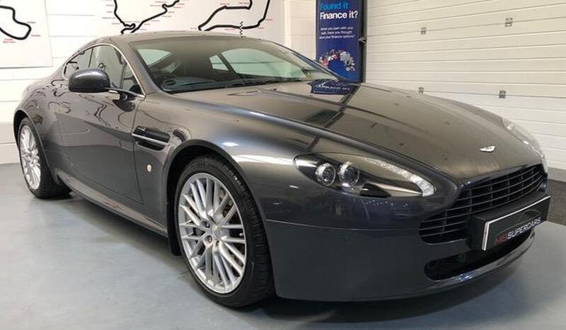 ASTON MARTIN VANTAGE