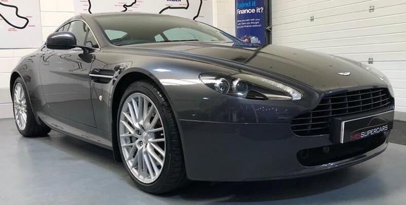 ASTON MARTIN VANTAGE