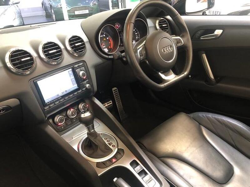 AUDI TT