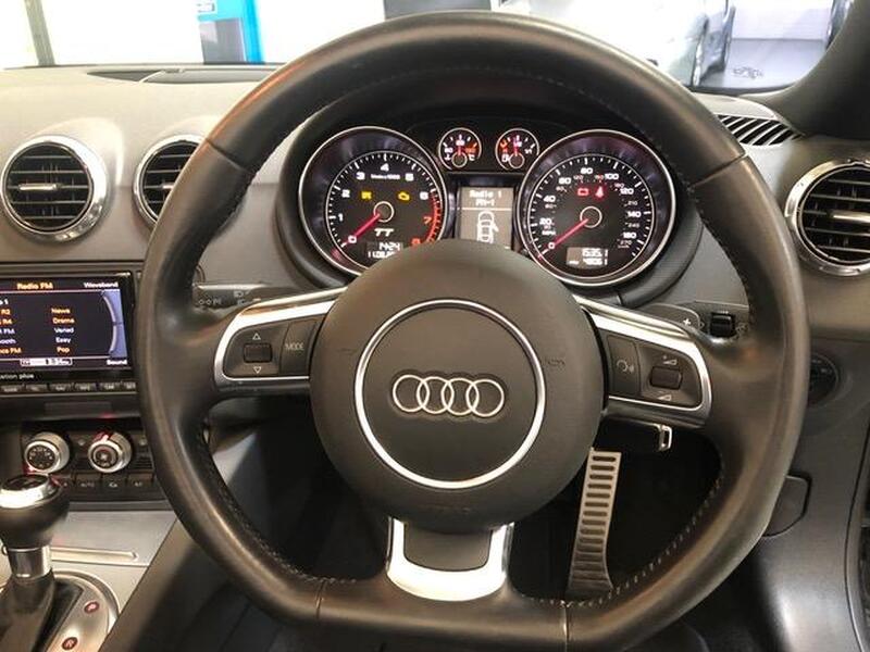 AUDI TT