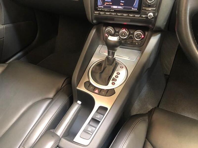 AUDI TT