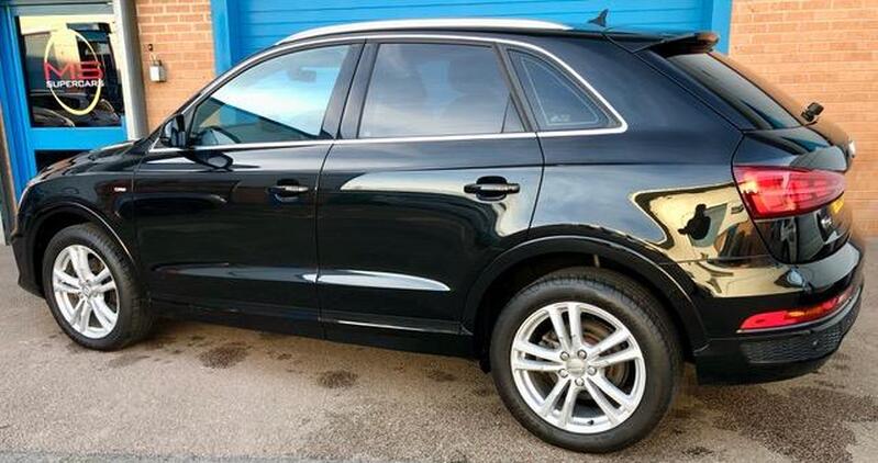 AUDI Q3