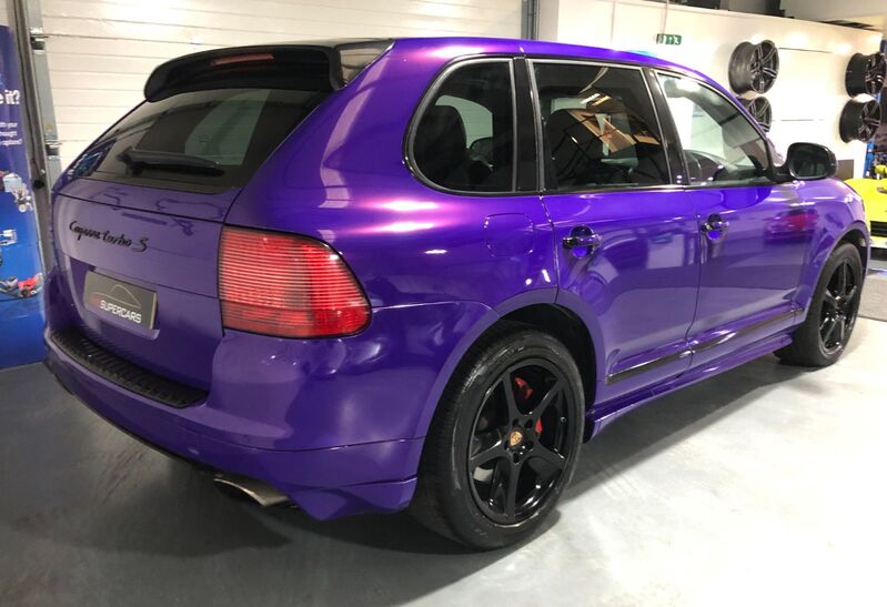 PORSCHE CAYENNE