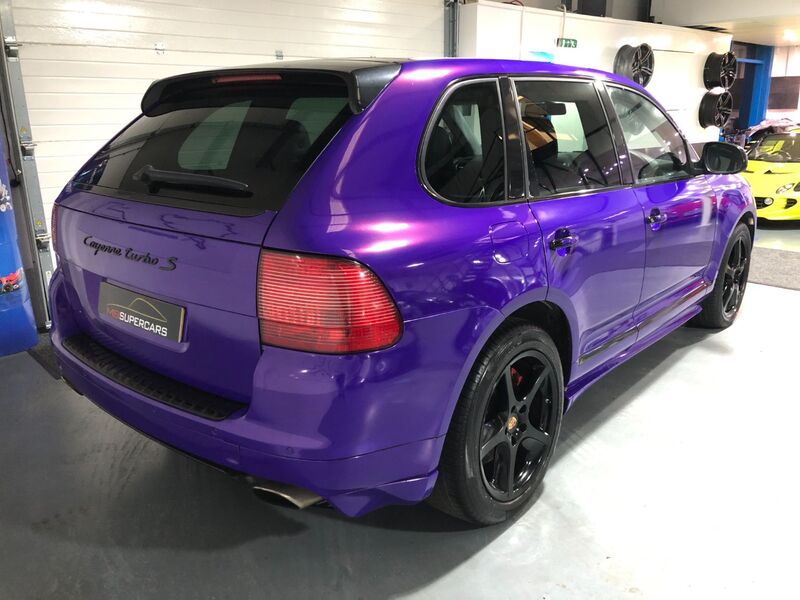 PORSCHE CAYENNE