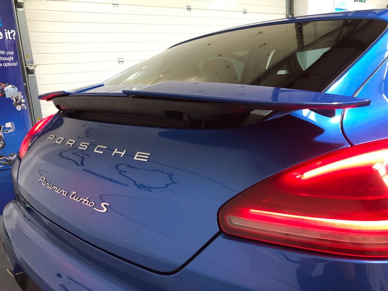 PORSCHE PANAMERA