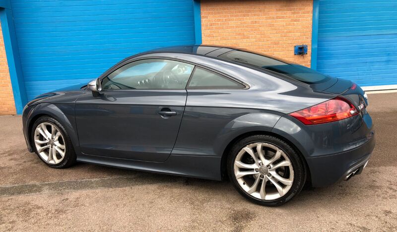 AUDI TT