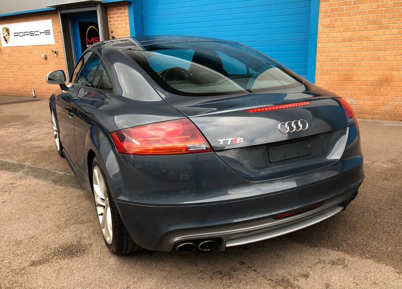 AUDI TT