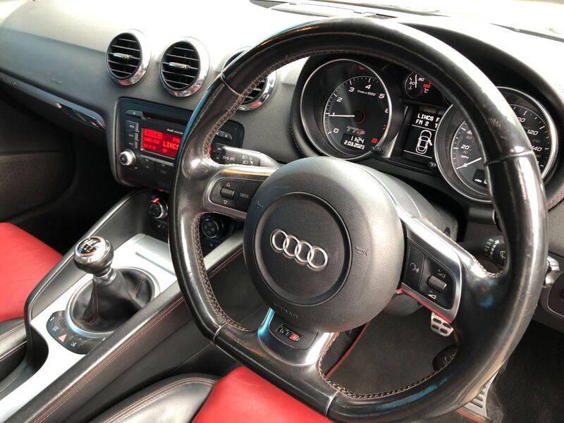AUDI TT