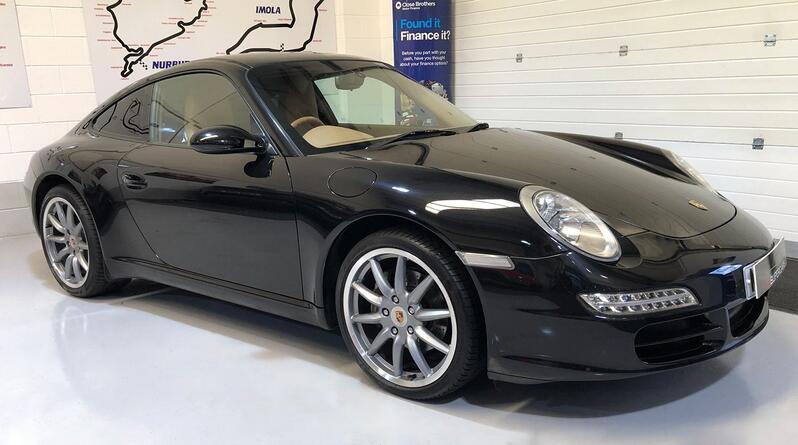 PORSCHE 911