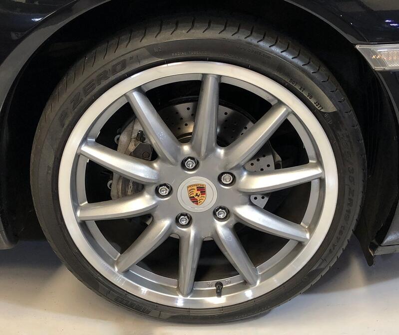 PORSCHE 911