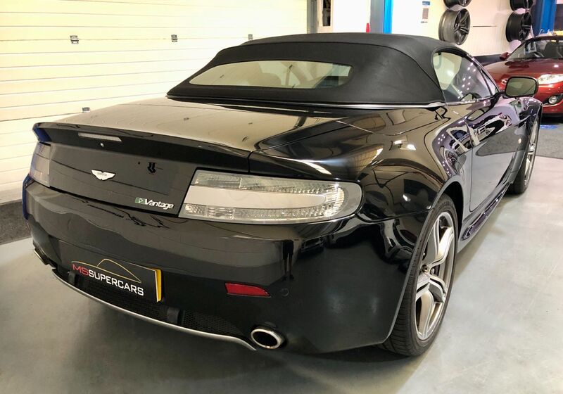 ASTON MARTIN VANTAGE