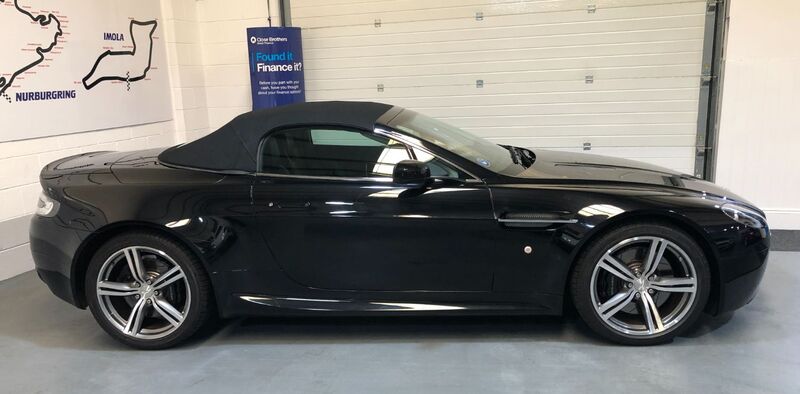 ASTON MARTIN VANTAGE