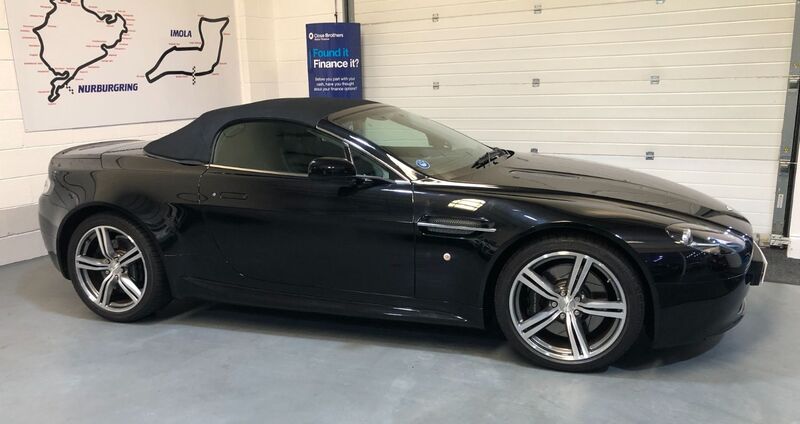 ASTON MARTIN VANTAGE