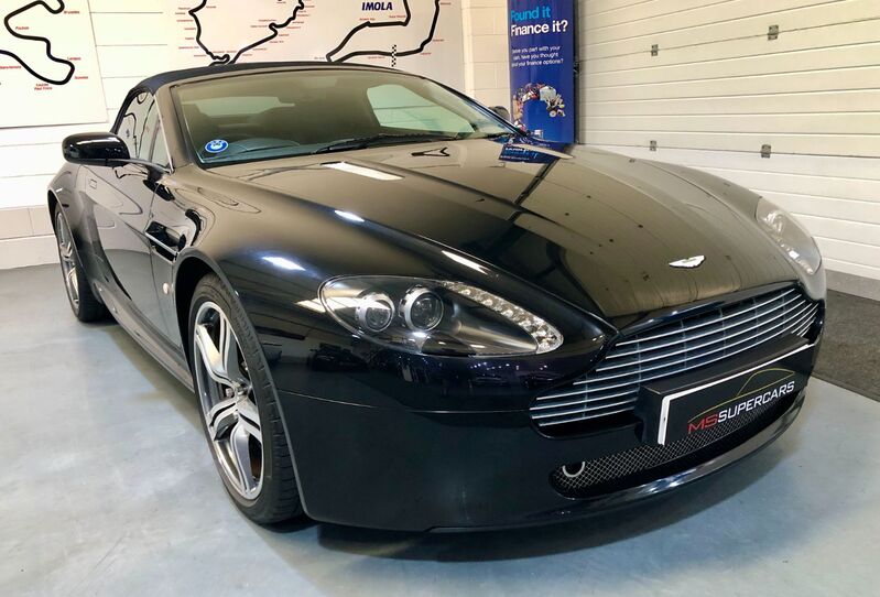 ASTON MARTIN VANTAGE